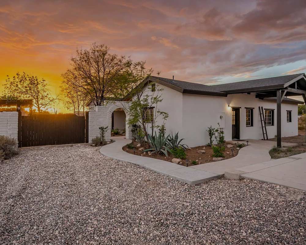 Landscaping Rock Delivery Surprise Arizona Rocks in Driveway of House